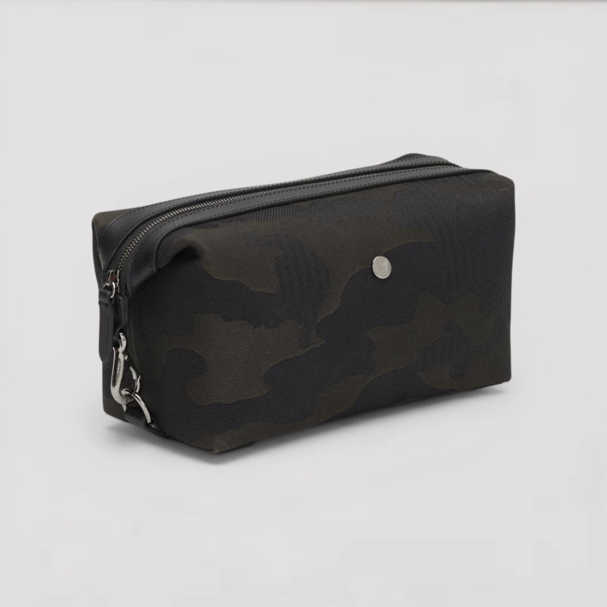 Washbag Into The Deep