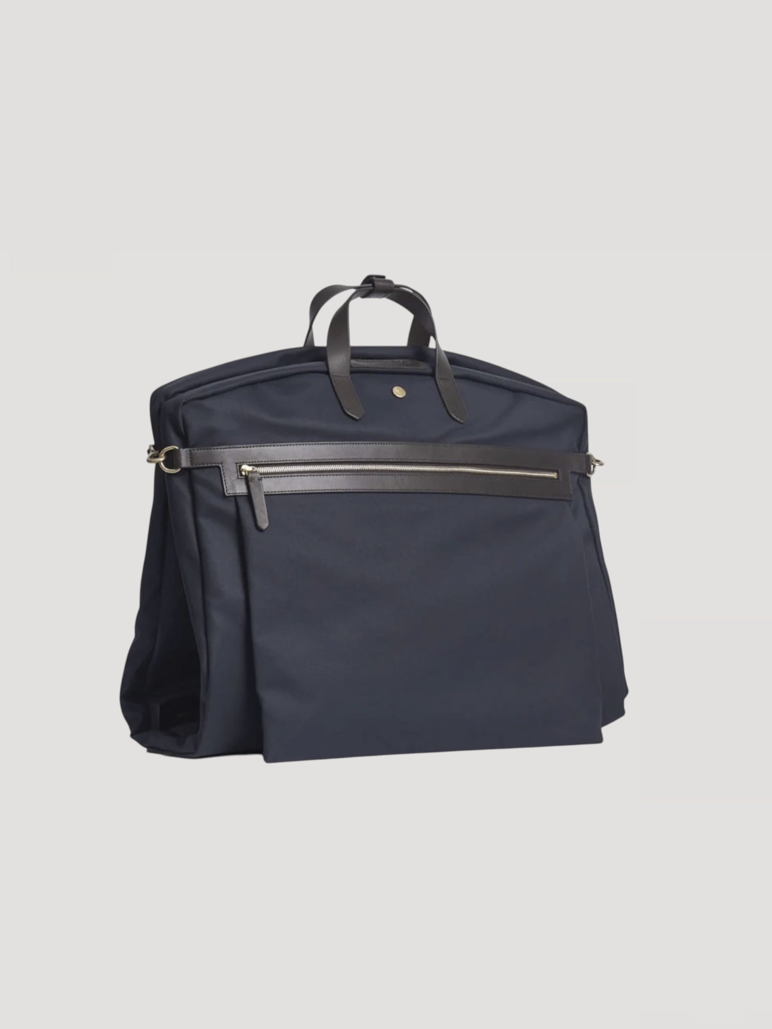 M/S Suit Carrier