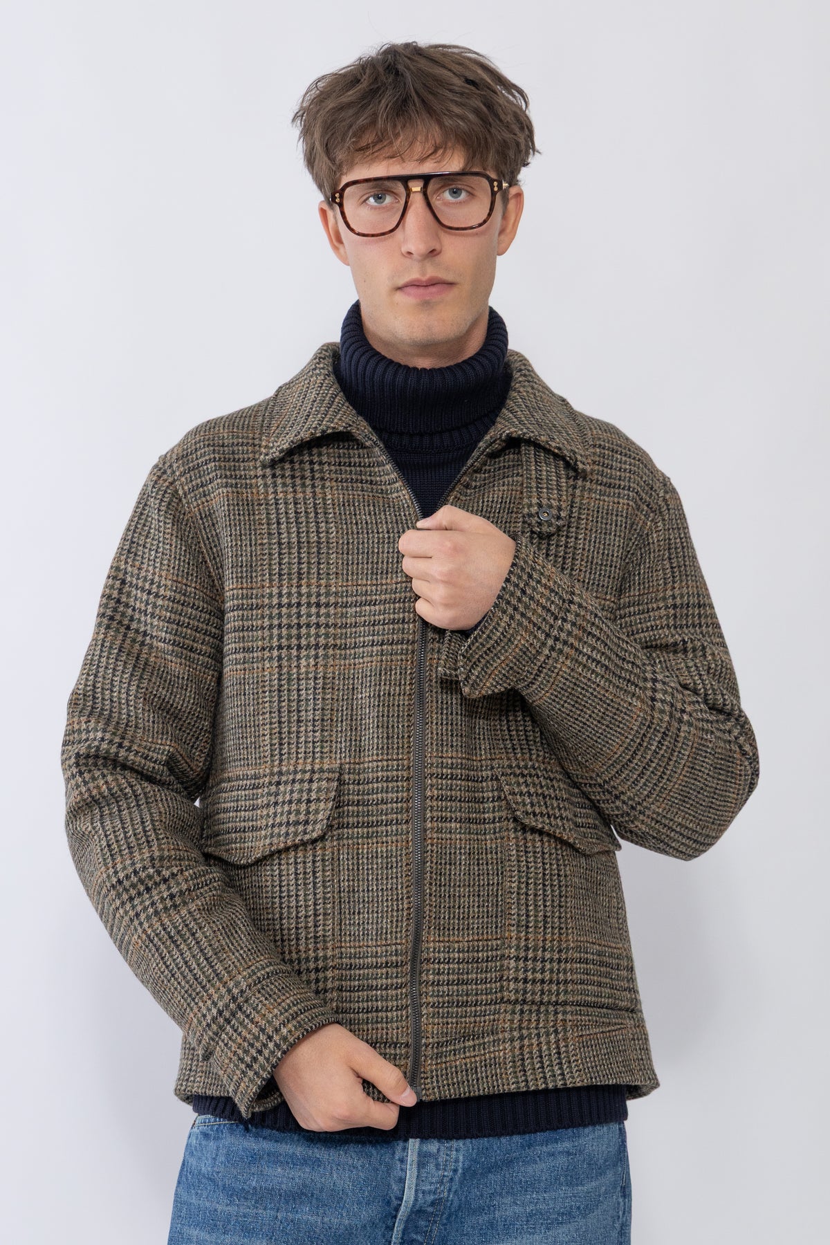 Lightning Jacket, POW ternet