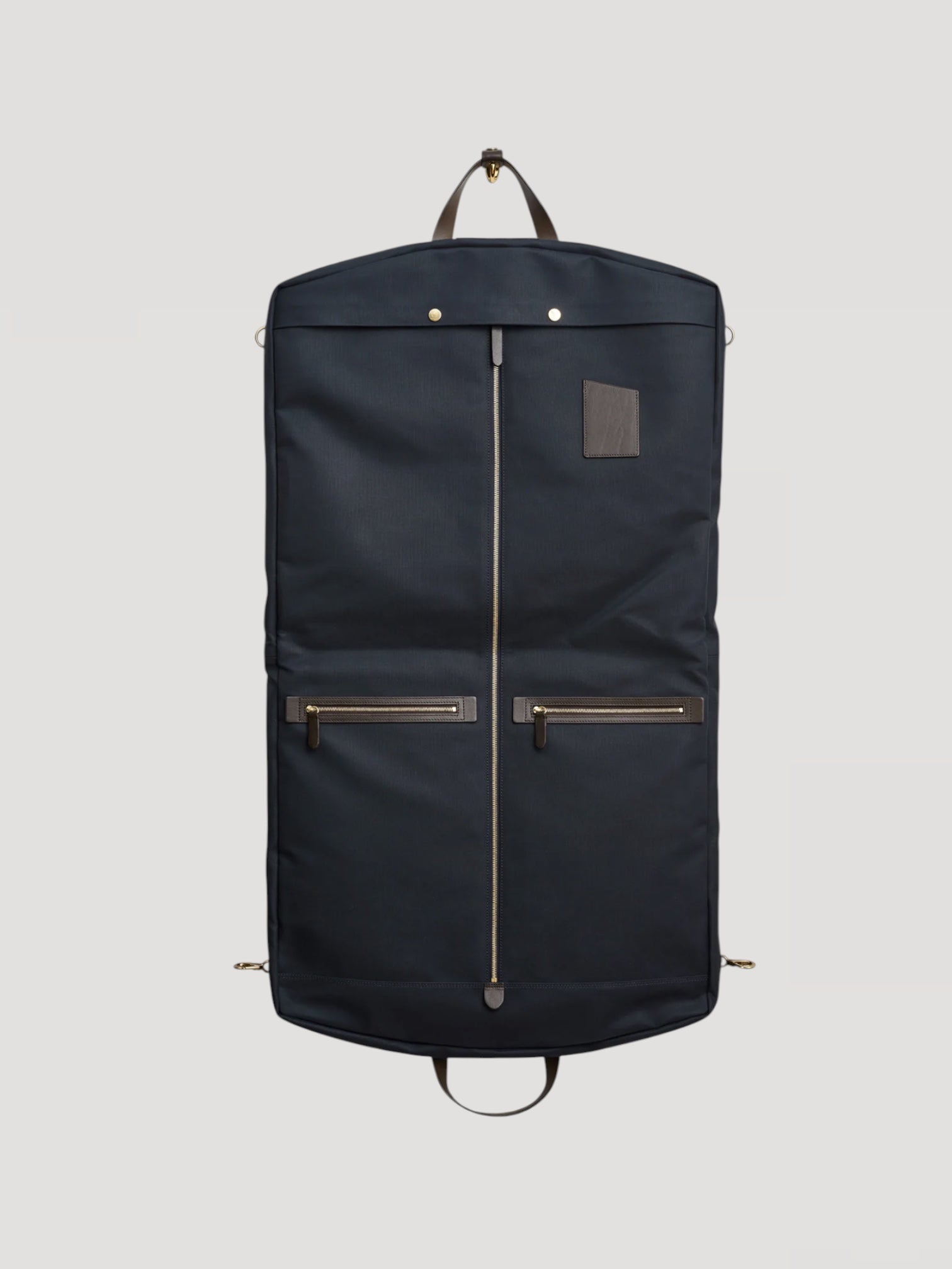 M/S Suit Carrier