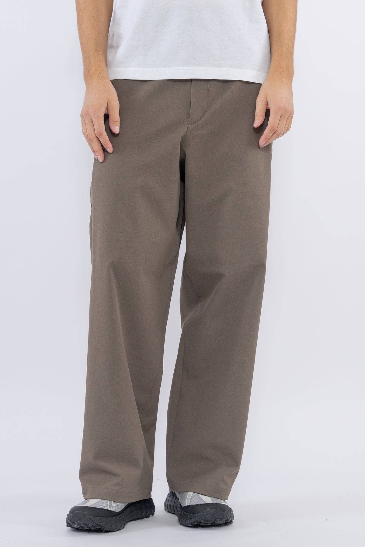 Baggy Straight Pants, Sand Land