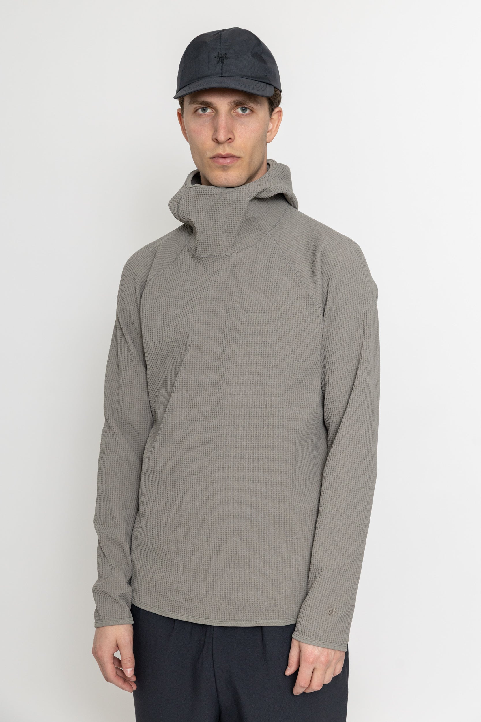 wf light l/s hoodie